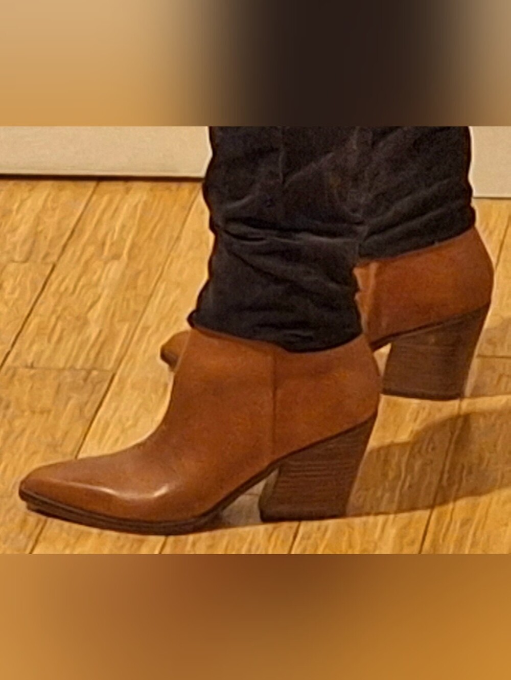 👢MARC FISHER 👢 Fabina Pointed Toe Bootie
